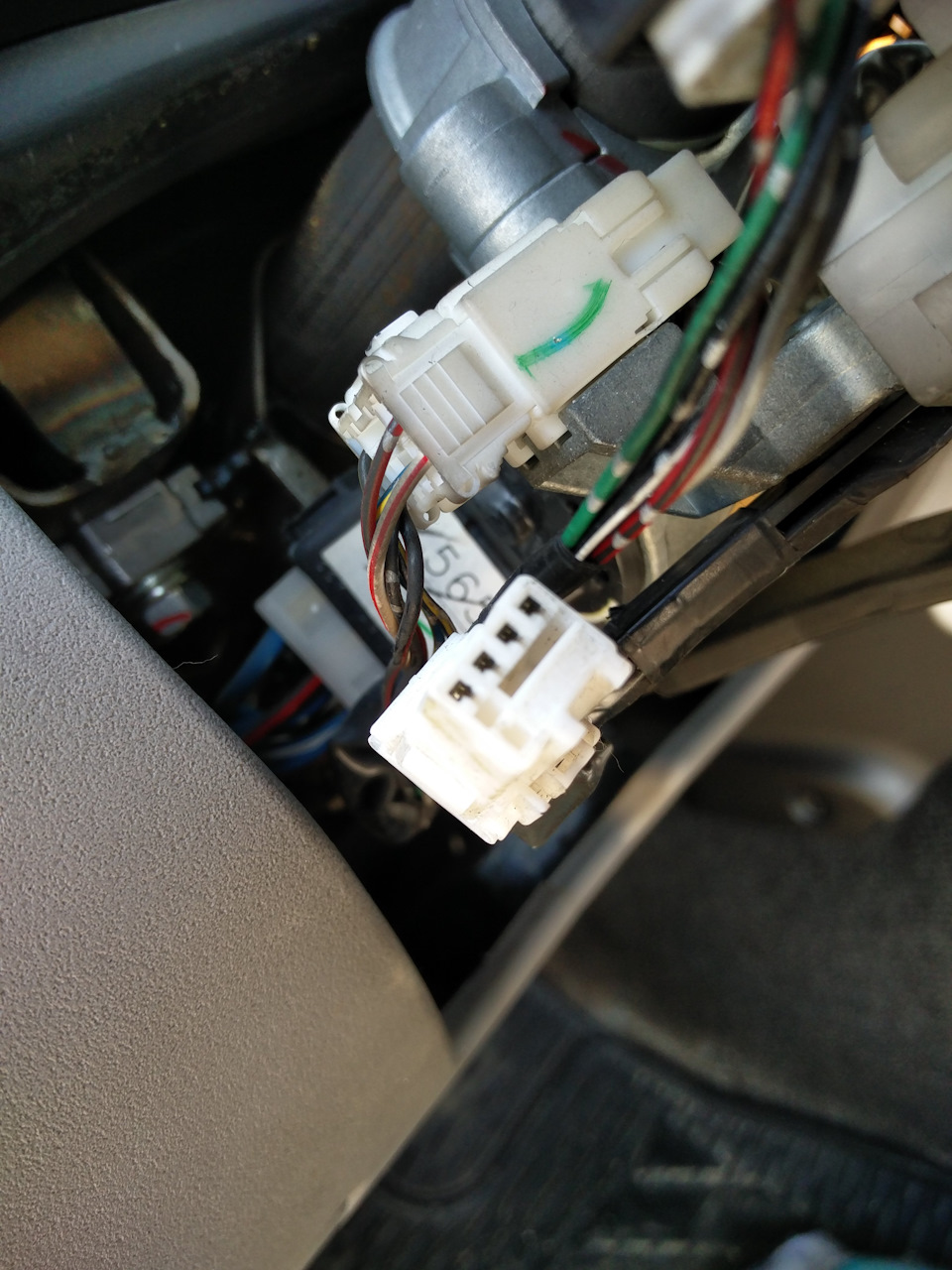 Нашел фишку свободную, думается под круиз заточена. — Mitsubishi L200 (4G)