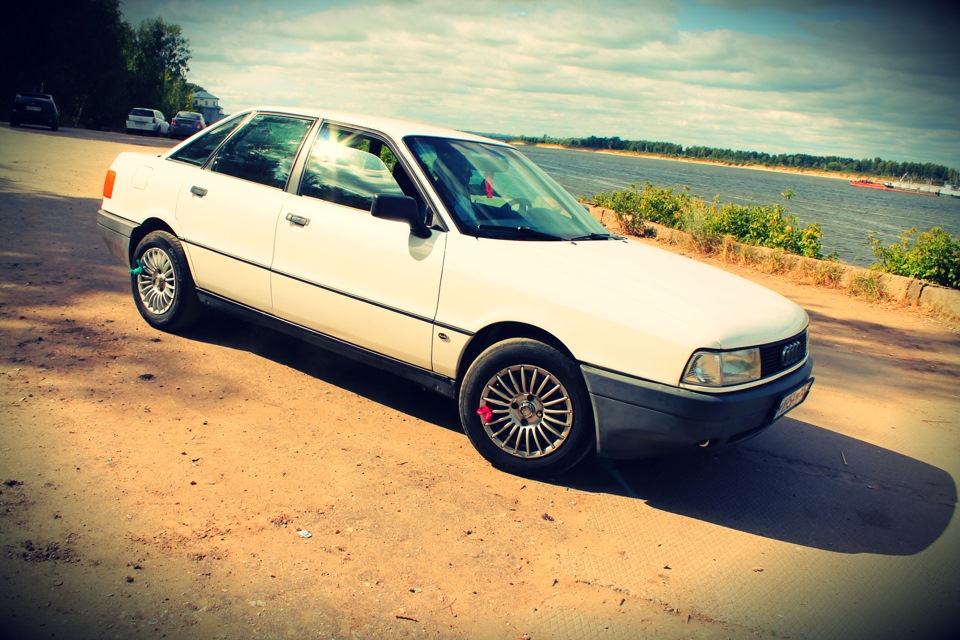 80 white. Ауди 80 91. Ауди 80 91 года. Audi 80 Mini. Ауди 80 спорт белая.