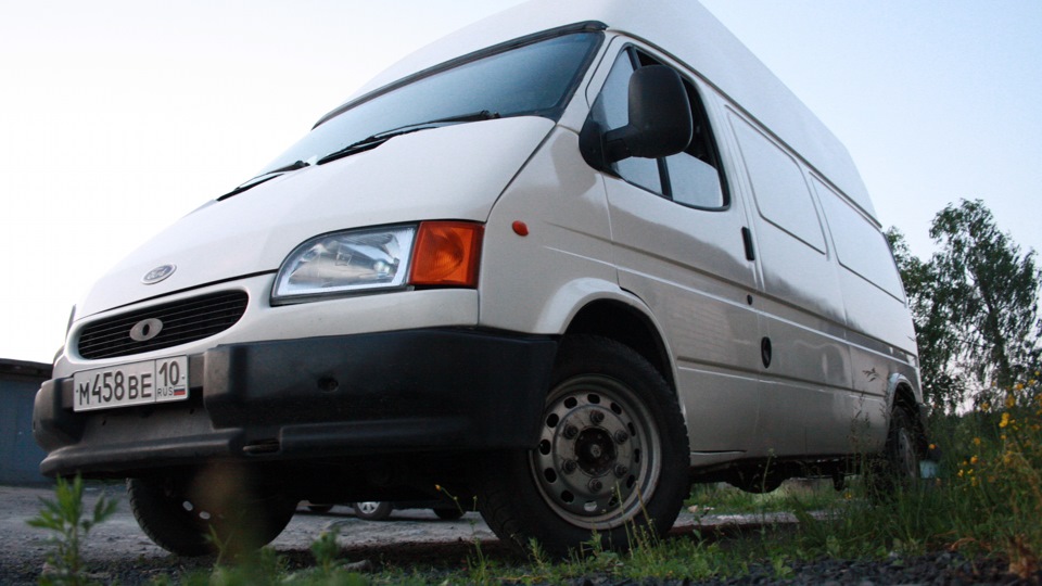 Пришли все запчасти на морду. — Ford Transit (5G), 2,5 л, 1995 года ...