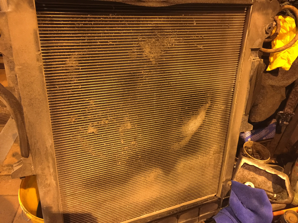 не сказать, что чистый, но и и не аут — Mitsubishi Pajero Sport (2G)