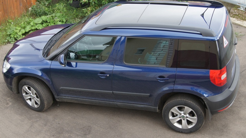 Стекло — Skoda Yeti, 1,2 л, 2010 года | другое | DRIVE2