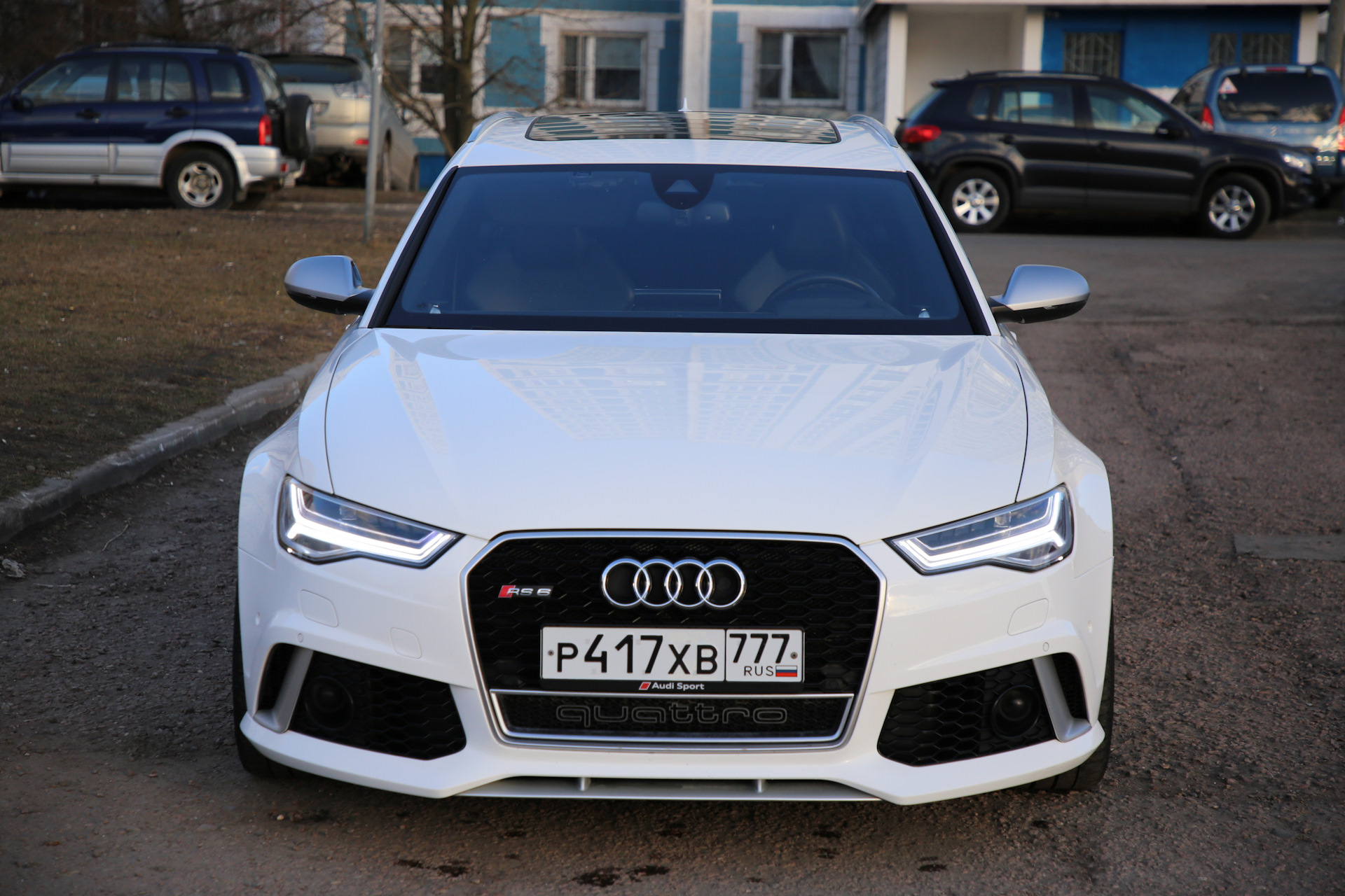 Audi rs6 White