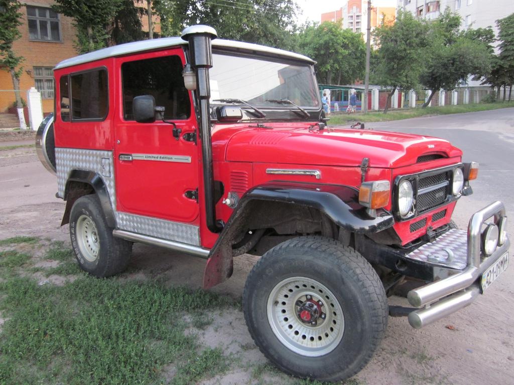 Продается Toyota Land Cruiser 40 