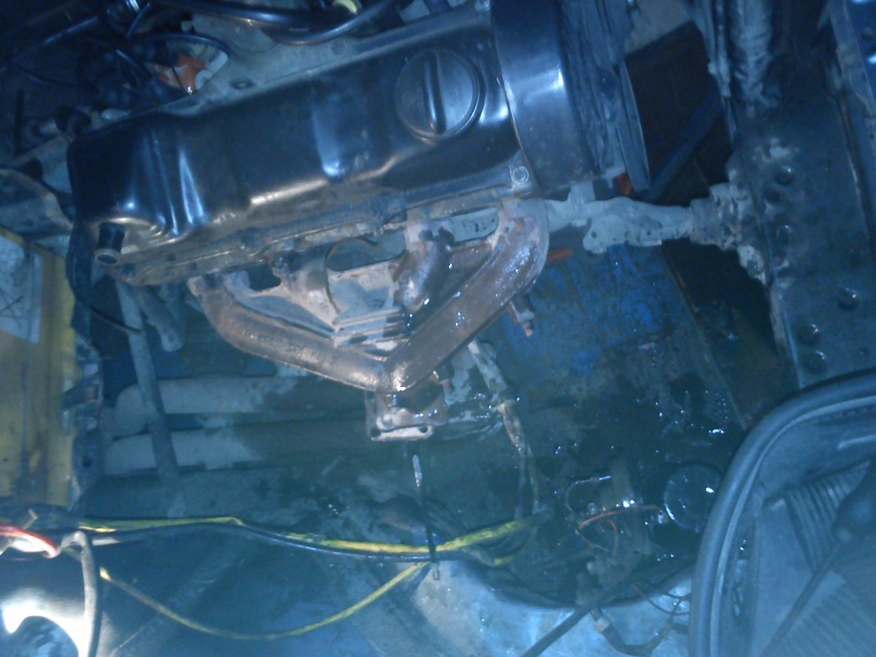 Прогорела прокладка на выпускной коллектор((( — Volkswagen Passat B2, 1 ...