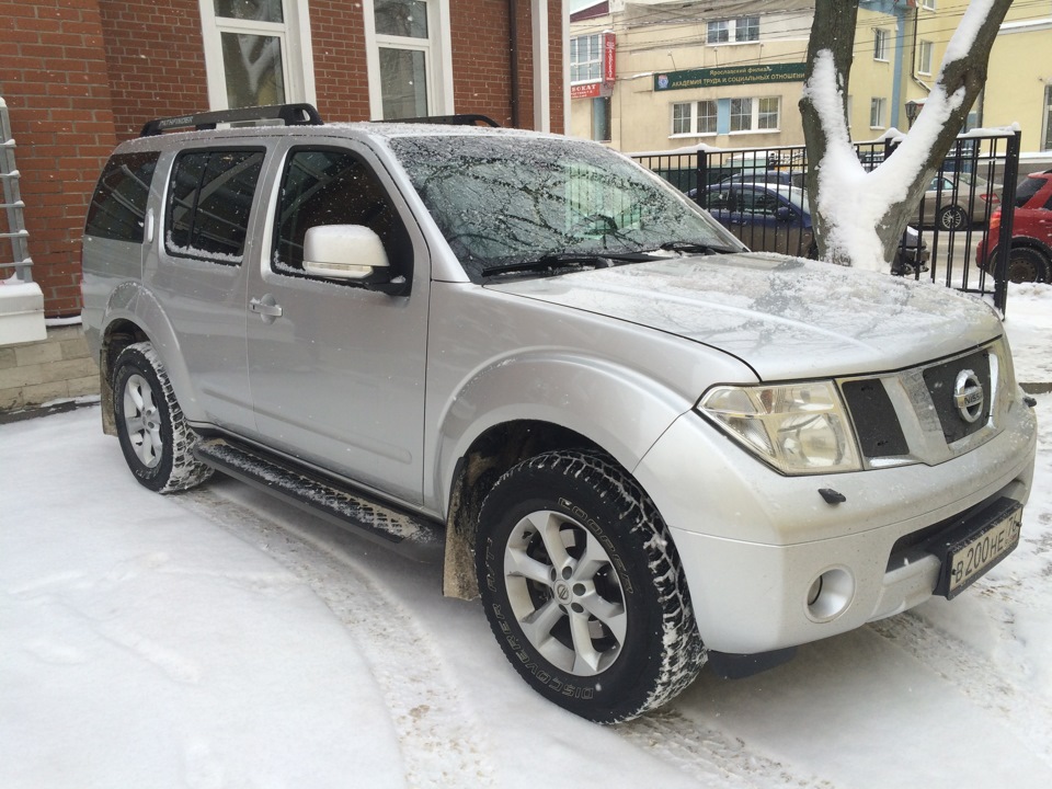 Nissan Pathfinder III 2008