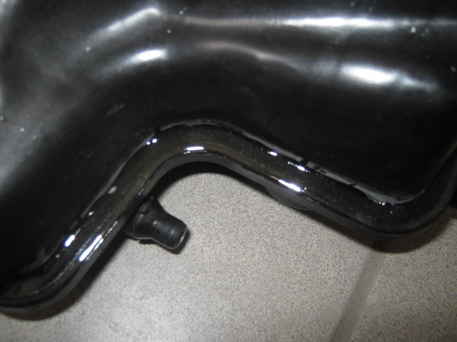 Течь расширительного бачка. — BMW 7 series (E65/E66), 3,6 л, 2002 года ...