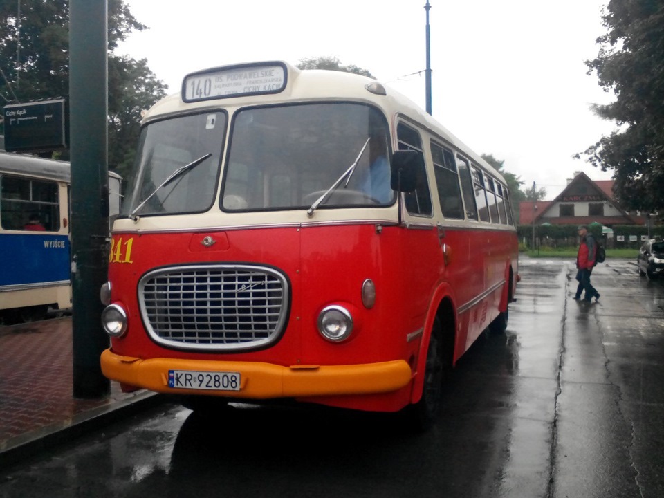 Едем 74. Польские автобусы. Старый польский автобус. Польские автобусы марки. Старые автобусы Польша.