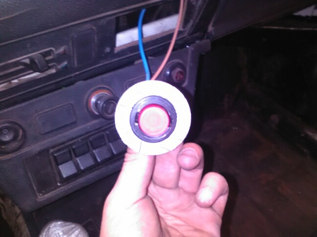 Установил прерыватель массы — Lada 4x4 3D, 1,6 л, 1990 года | заправка ...