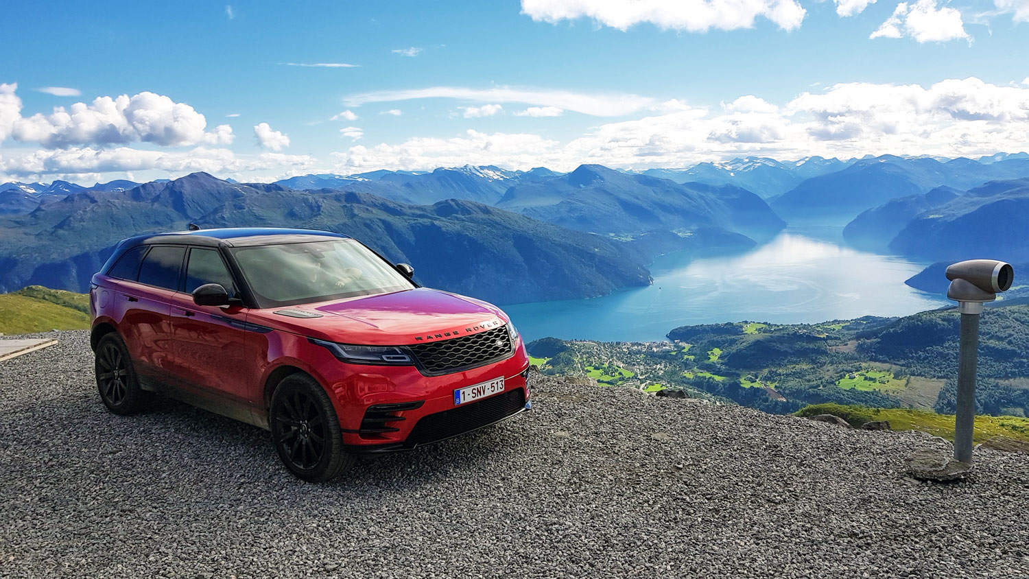 Video vilar. Range Rover Velar. Land Rover Velar красный. Land Rover range Rover Velar красный. Range Rover Velar 4к.