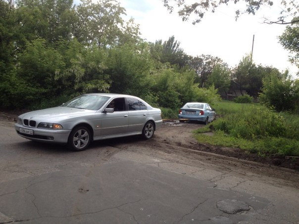 Всегда помогайте на дороге! — BMW 5 series (E39), 2,5 л, 1999 года ...