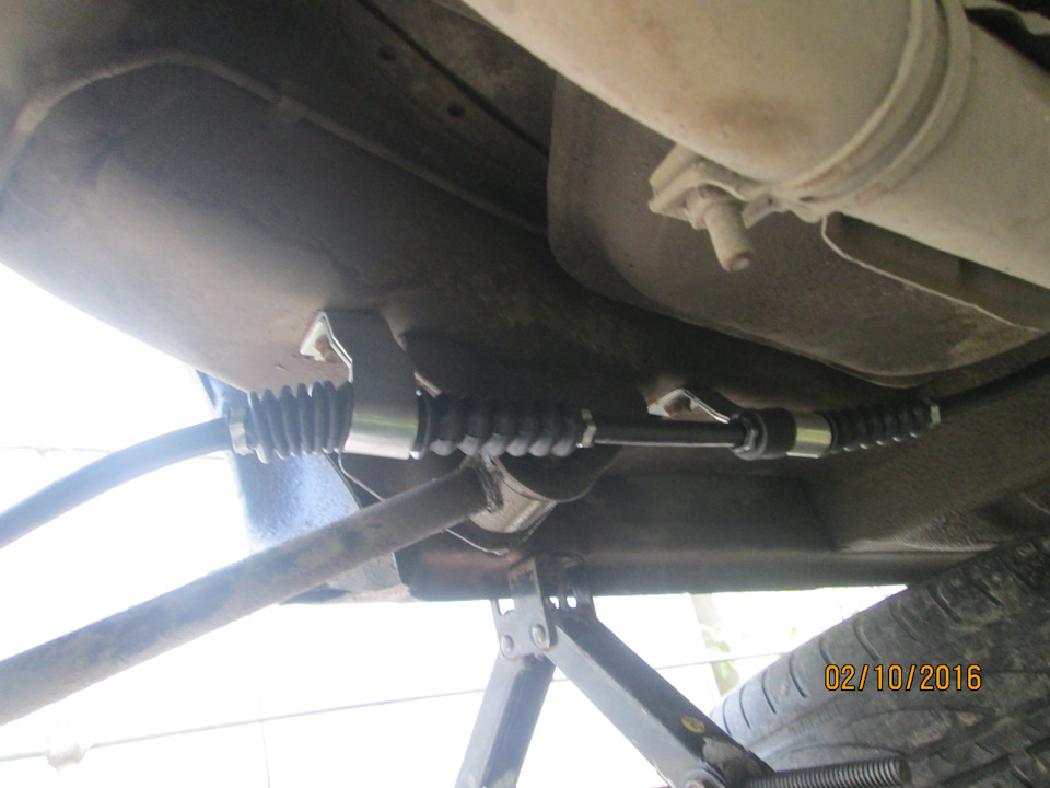 Замена троса ручника. — Chevrolet Lacetti Sedan, 1,4 л, 2008 года ...