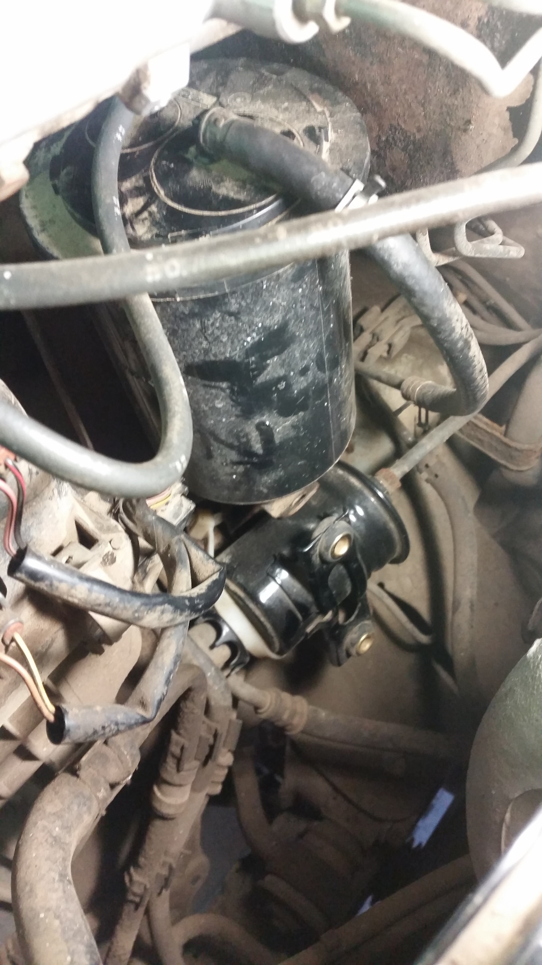 Toyota liteace топливный фильтр. Топливный фильтр тойота таун айс дизель. Топливный фильтр ноах. Замена топливного фильтра тойота таун айс двигатель 2005 года. Топливный фильтр ноах.