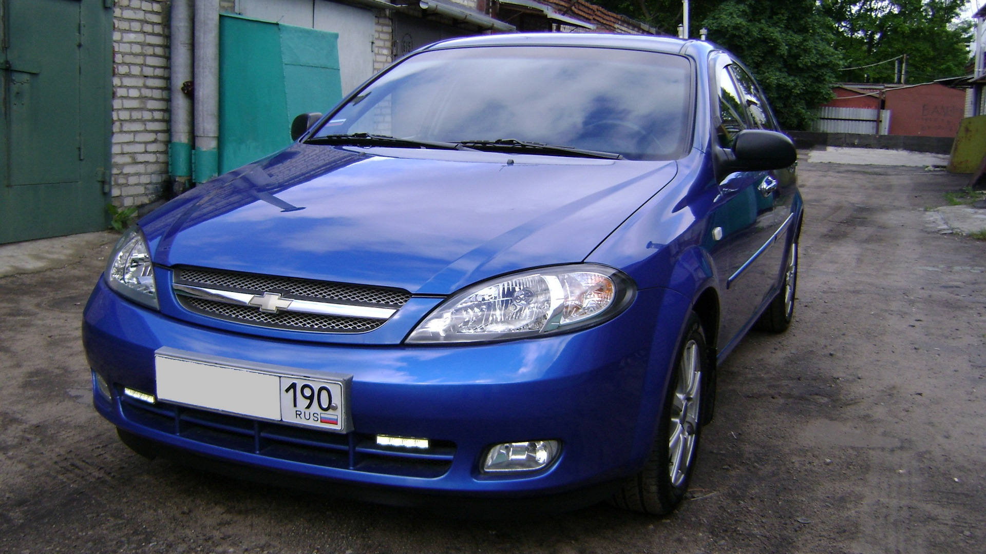 chevrolet lacetti moroccan blue