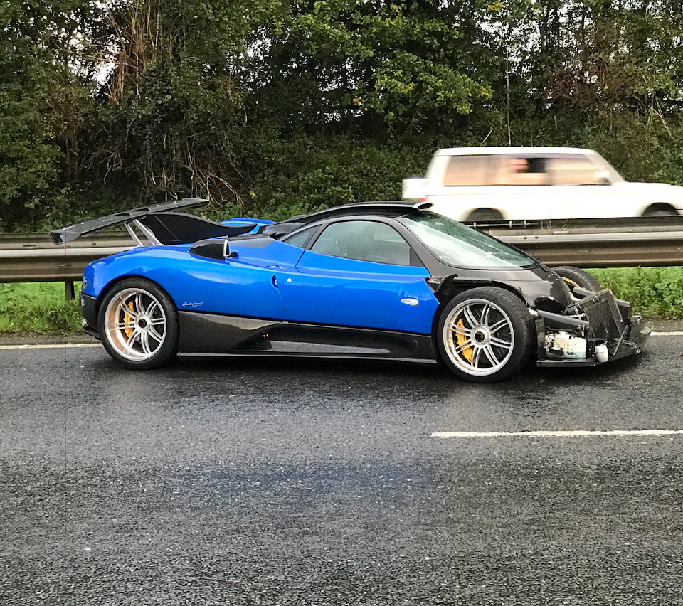 Отреставрируй это! Pagani взялась за заводской ремонт суперкаров —  «Спорткары» на DRIVE2