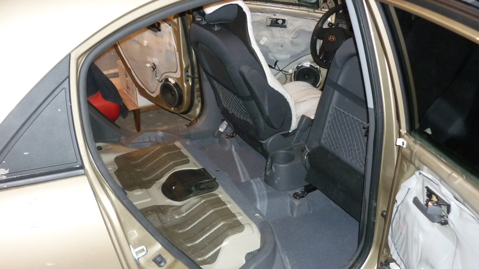 Ужасно гремит салон.Начинаем делать шумку Рио — Citroen C4 L, 1,5 л ...