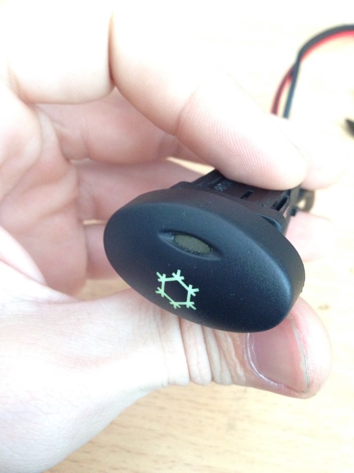 Пересвет салона часть#1: БУС — Lada Калина Универсал (1G), 1,6 л, 2010 ...