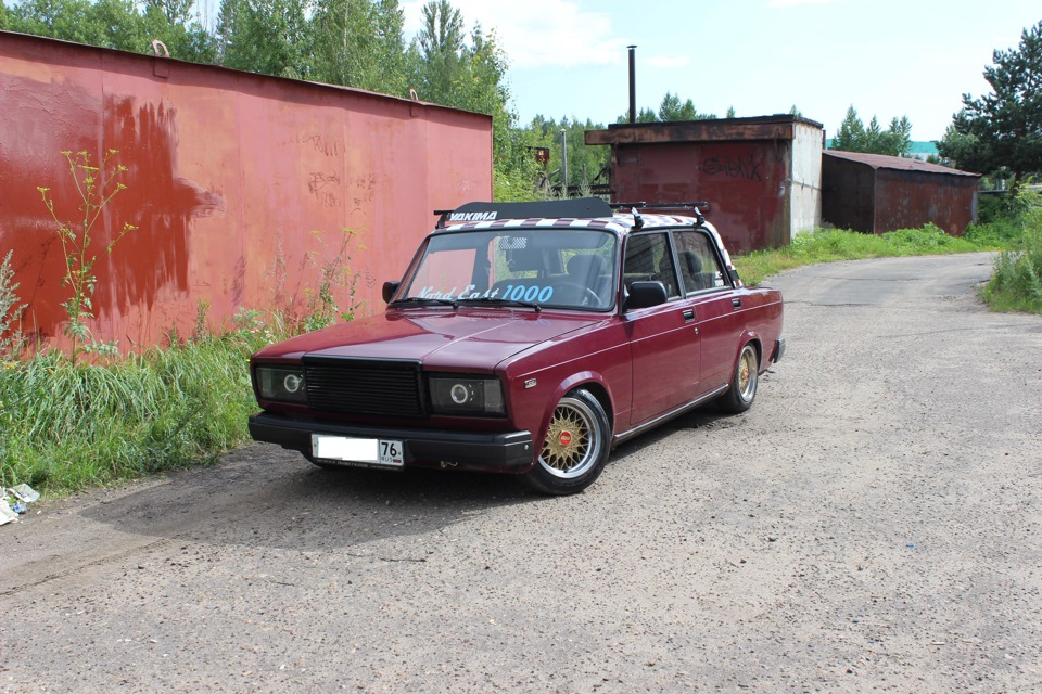 Lada 2107 с багажником на крыше