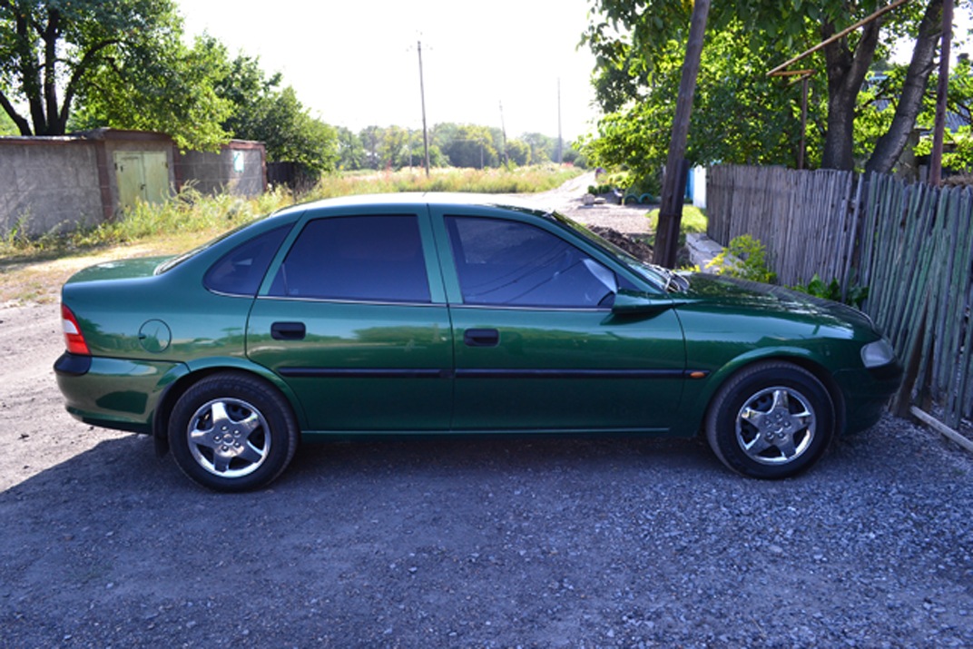 Опель вектра б 1997г. Opel Vectra 1997. Опель Вектра 1.6 1997. Опель Вектра 1997 года. Опель Вектра 1997 седан.