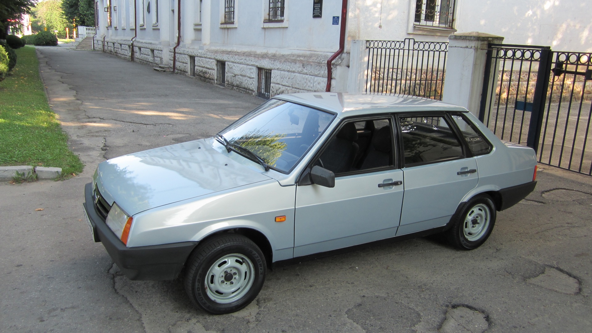 Lada 21099 1.5 бензиновый 2004 | 