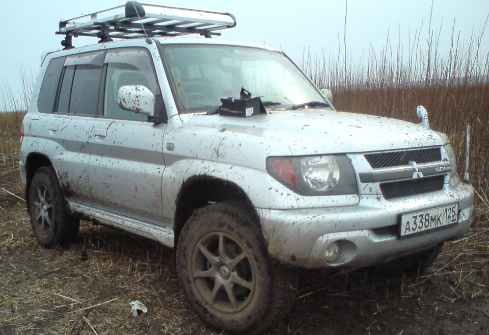 Дром забайкальском крае. Pajero io Raptor. 255/65 R16 на Паджеро ио. Паджеро ио Железногорск. Высота света Pajero io.