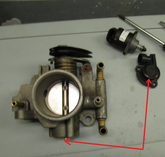 Чистка дроссельного узла: Заслонки + регулятора холостого хода (РХХ ...