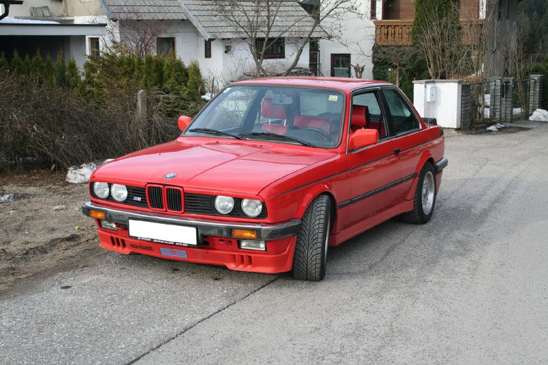 BMW 323i e30