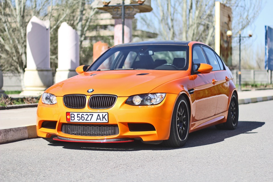 Bmw m3 92. Bmw 3 e90 седан. Bmw м3 e90. Bmw m3 sedan 2008. бмв 3 е90.