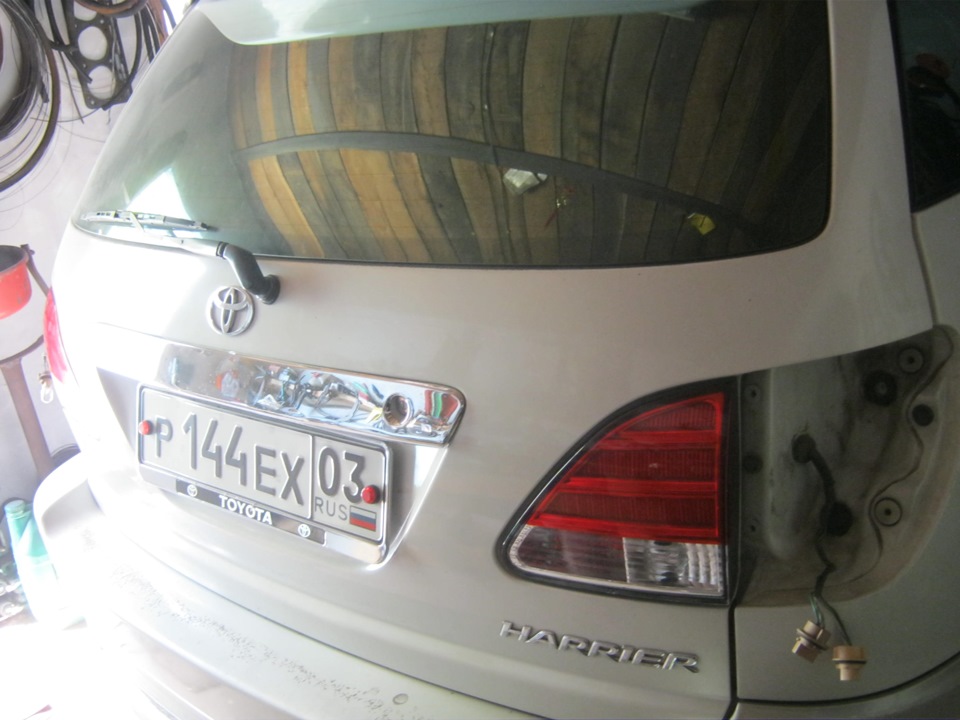 Как поменять лампочки на тойота харриер Замена задней оптики - Toyota Harrier (1G), 2,2 л, 1999 года тюнинг DRIVE2