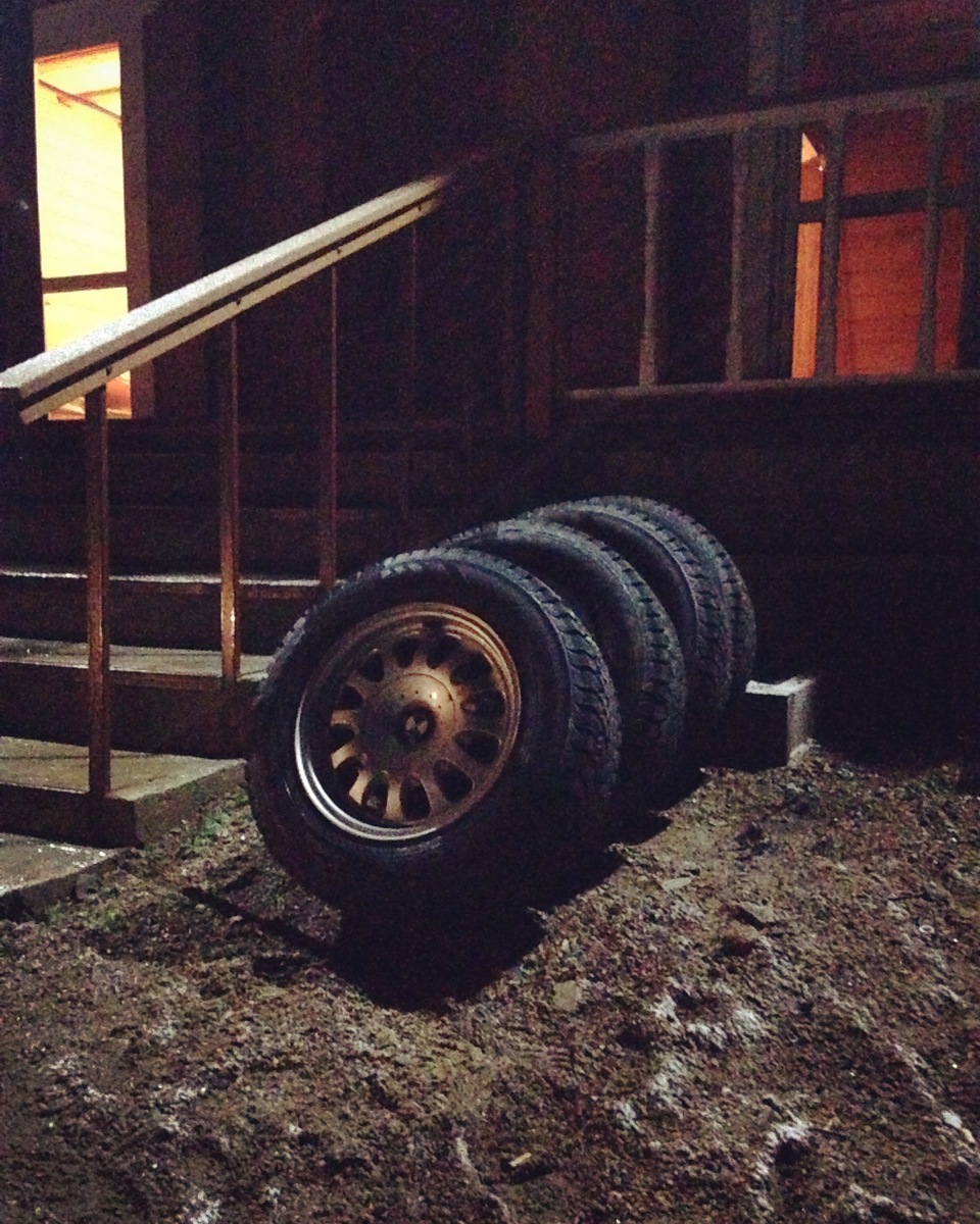 Ночной шиномонтаж — BMW 5 series (E39), 2,5 л, 1998 года | своими ...