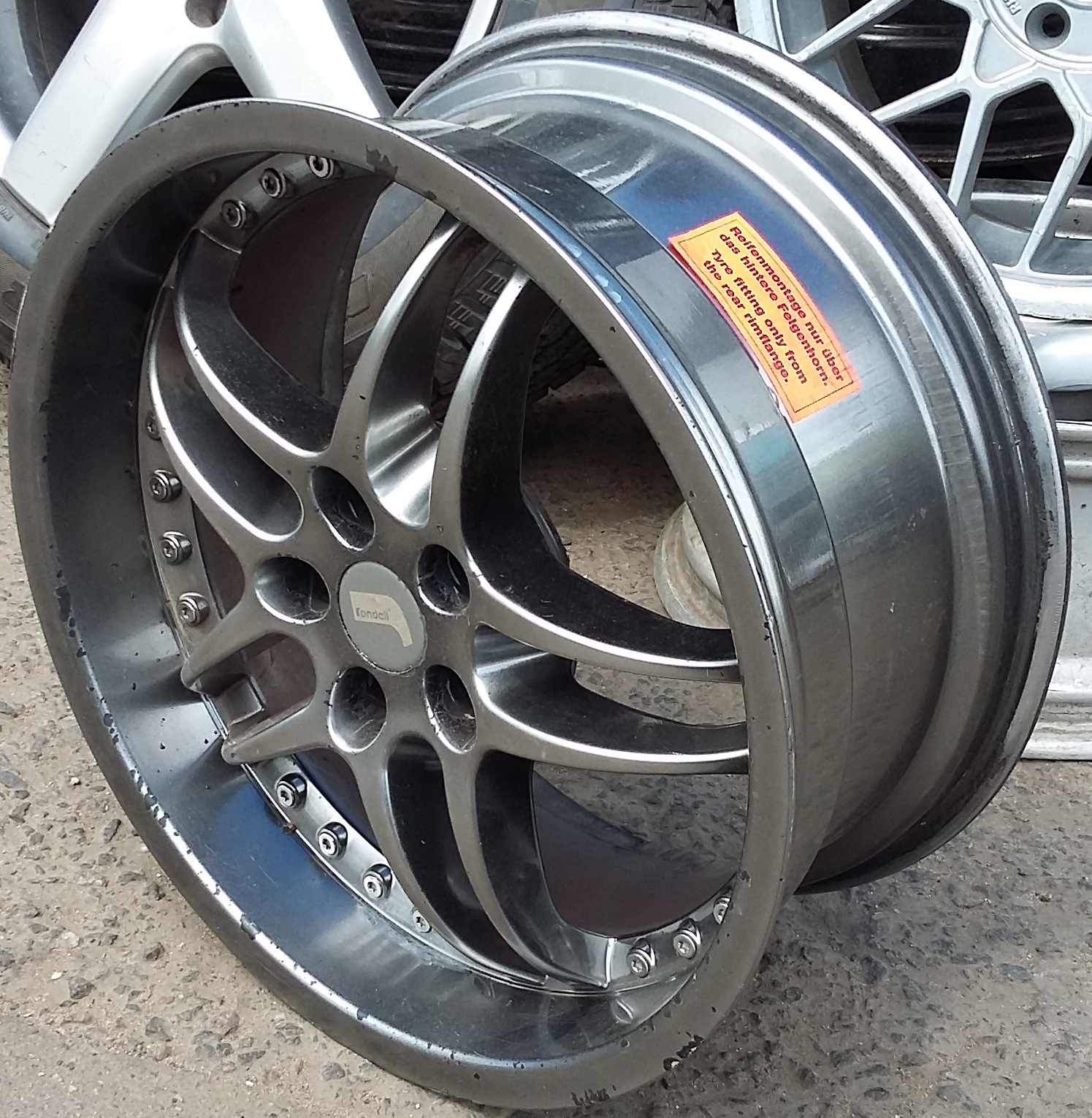 Диски r18 5x108 с полкой