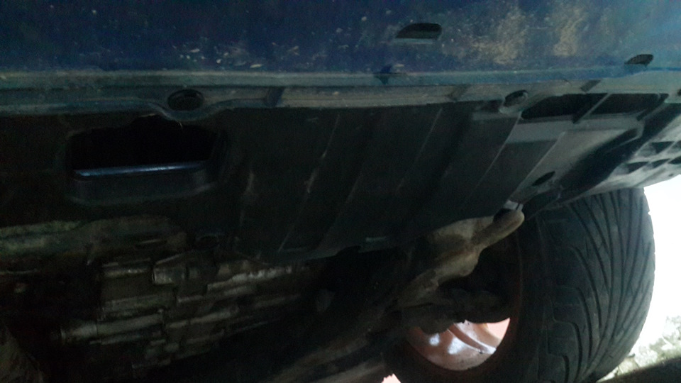 Установка щитка радиатора — Honda Civic 4D (8G), 1,8 л, 2008 года ...