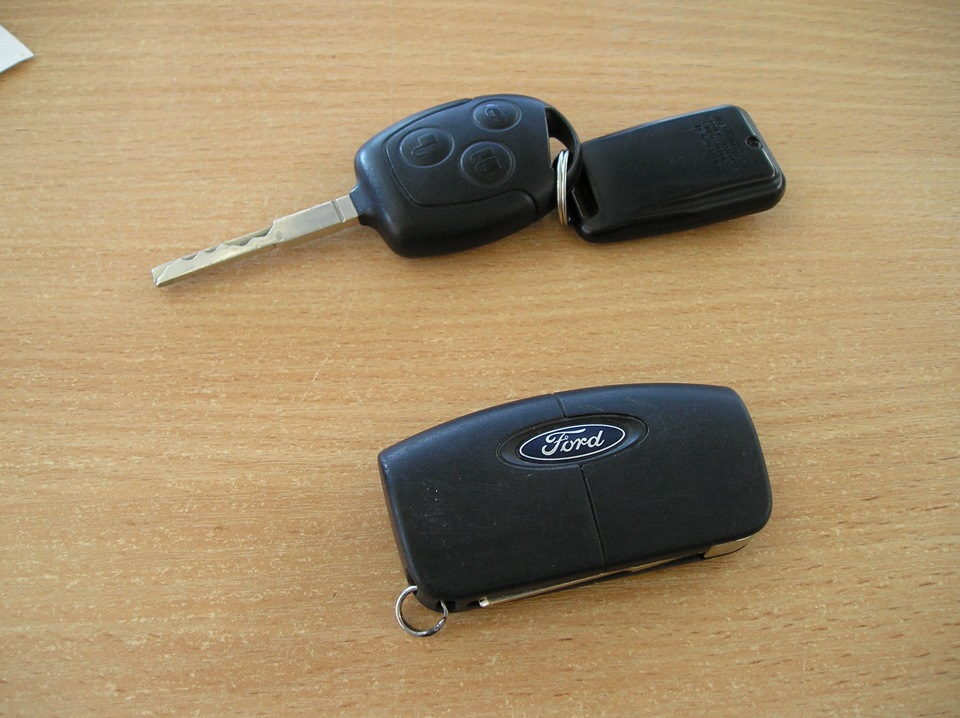 Ключ с ДУ — Ford Focus Sedan II, 1,4 л, 2005 года | электроника | DRIVE2