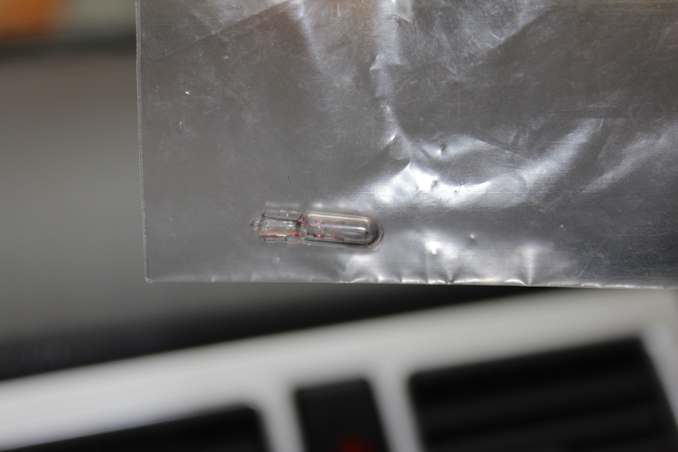 Не горит свет на регуляторах печки — Lada Приора седан, 1,6 л, 2007 ...