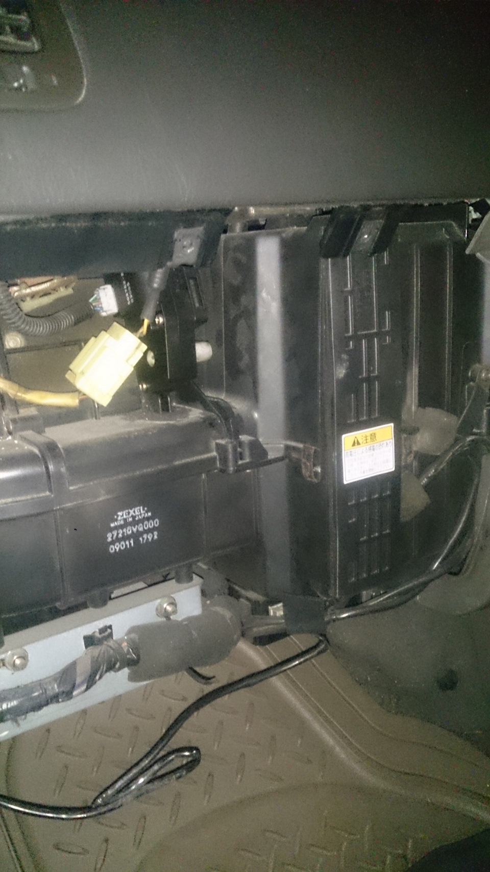 НИССАН ЭЛЬГРАНД 50 Задняя печка - YouTube