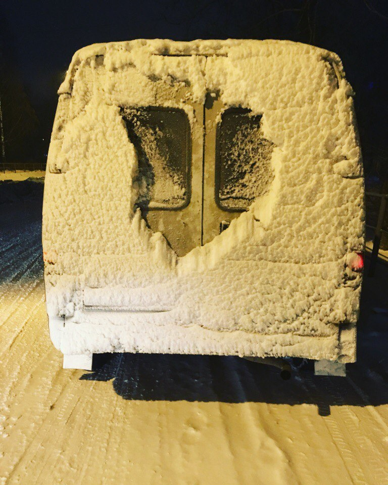 Такого слоя снега я еще не видел! — Ford Transit (4G), 2,5 л, 1993 года ...