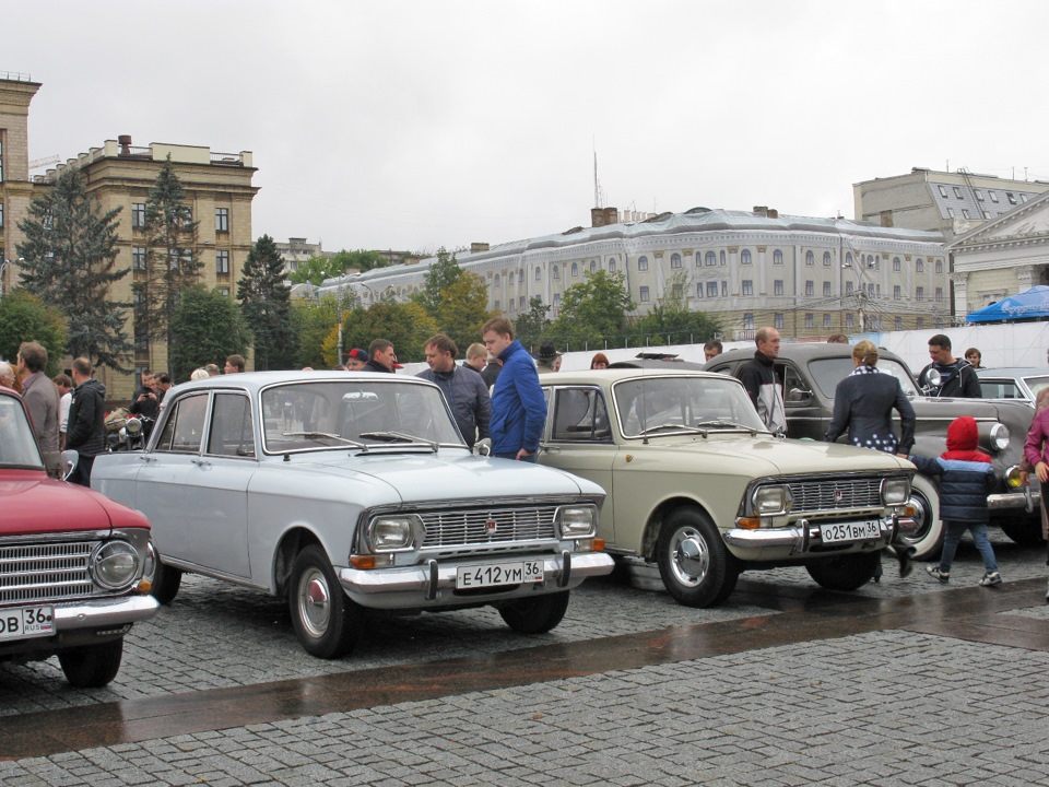 Выставка ретро автомобилей Воронеж. Москвич 2013.