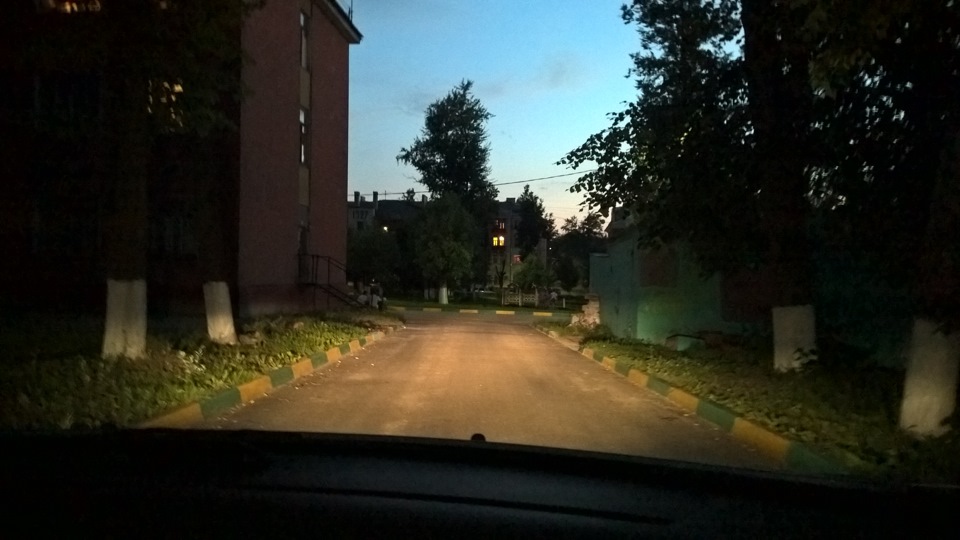 И их свет в сумерки — Peugeot 308 (1G)