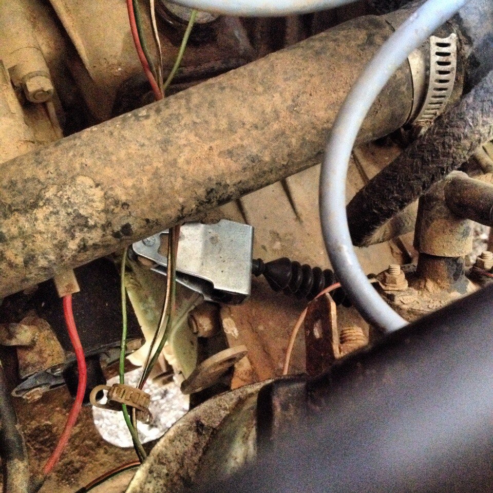 Замена тросика сцепления — Lada 21099, 1,5 л, 2001 года | своими руками ...