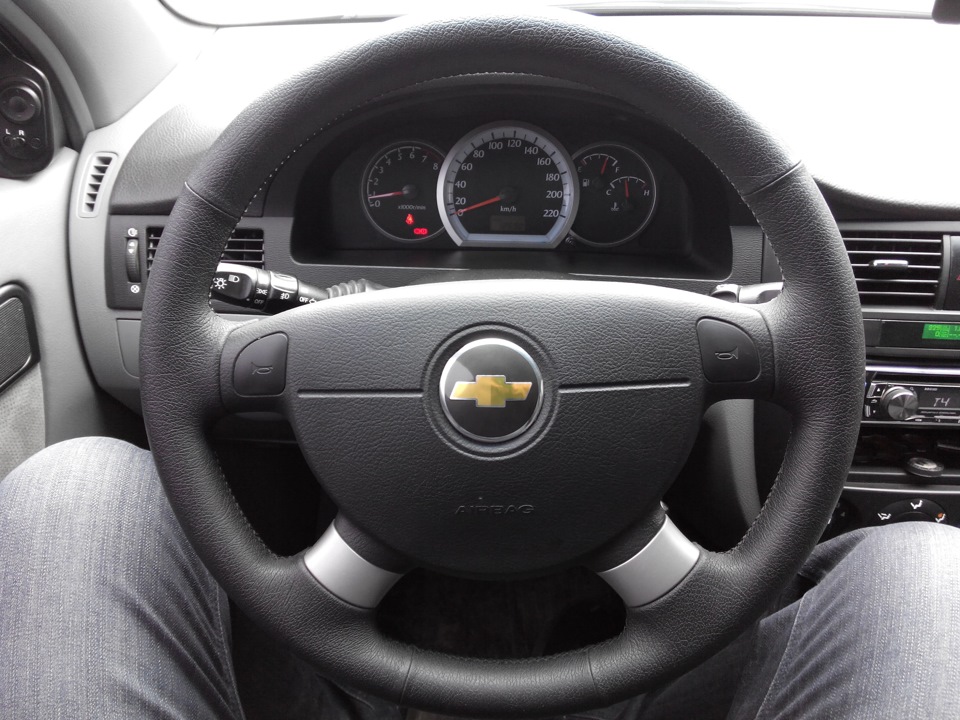 Руль в итальянскую кожу — Chevrolet Lacetti Sedan, 1,6 л, 2012 года ...