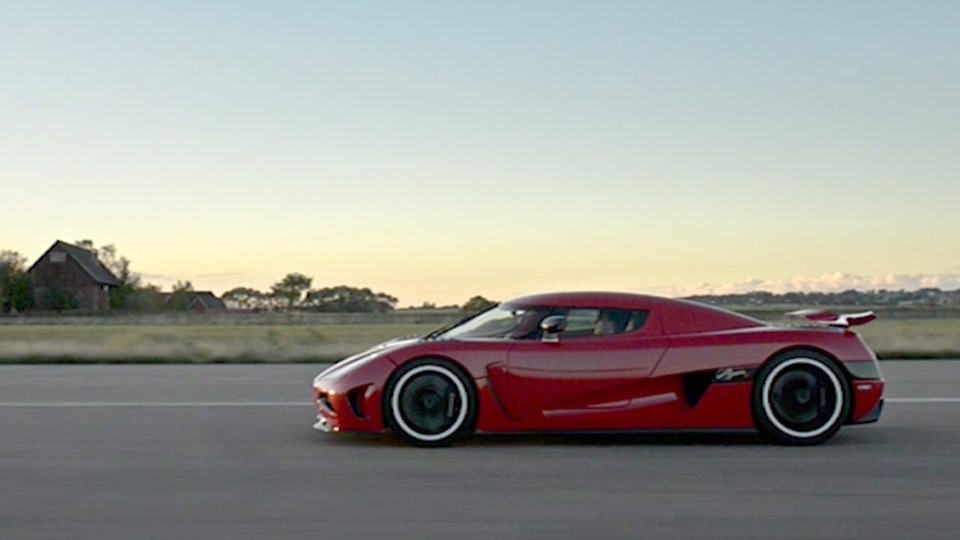 Авто koenigsegg как читать