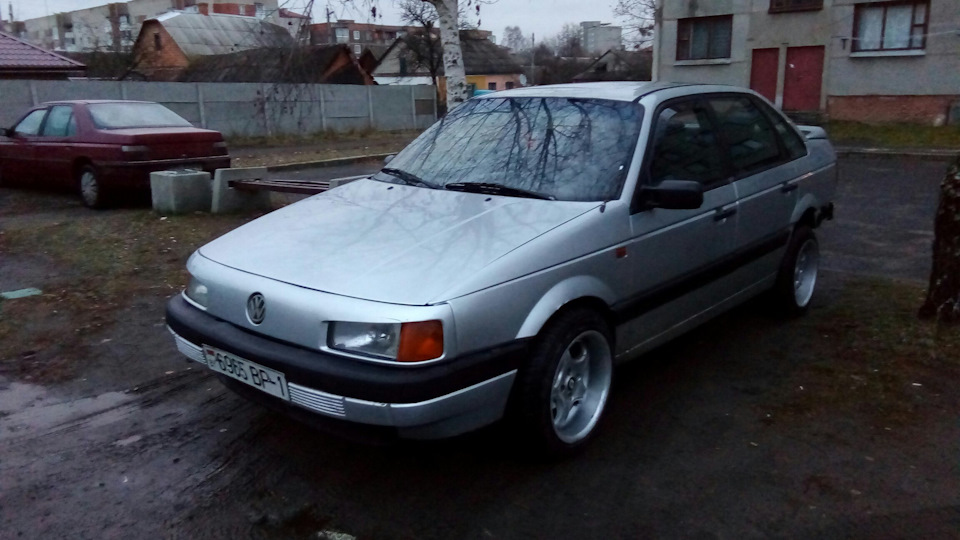 вот и продан мой пасик за 1700$ — Volkswagen Passat B3, 1,8 л, 1992 ...