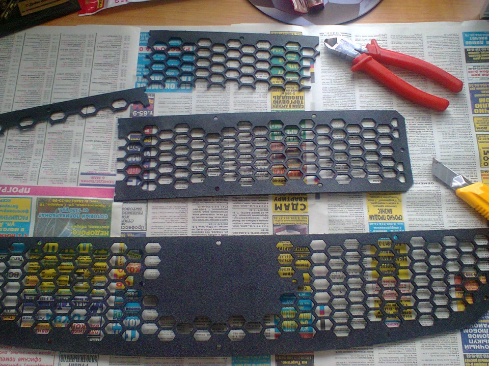 Стоковая решетка радиатора в бампер ЛКС без значка! — Lada Калина ...