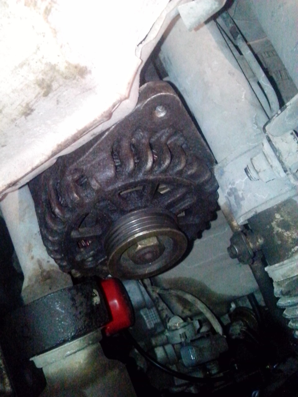 за свистел подшипник генератора — Haima 3, 1,8 л, 2011 года | своими ...