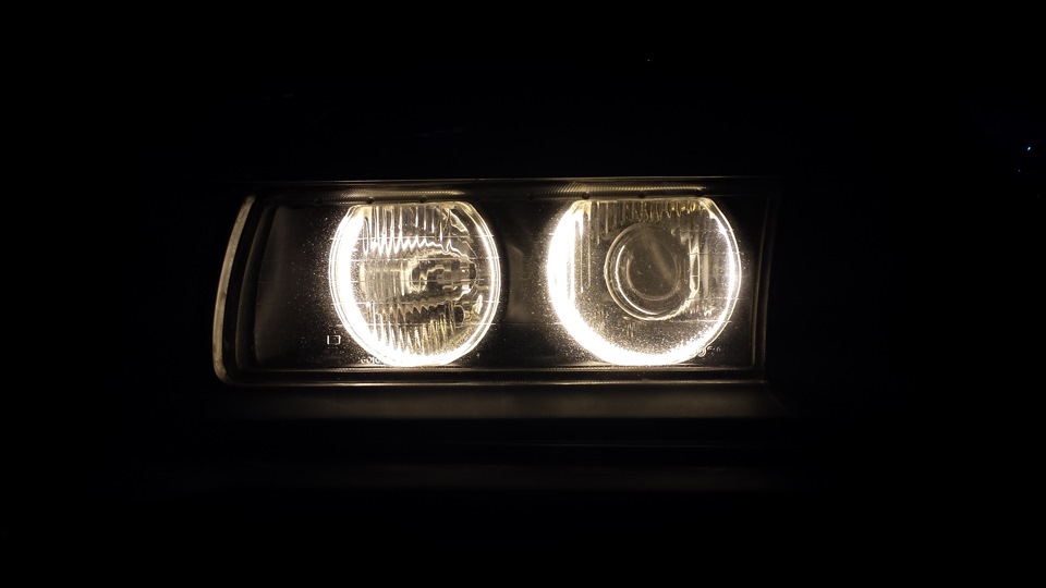 Установка Angel Eyes — BMW 3 series Coupe (E36), 1,9 л, 1997 года ...