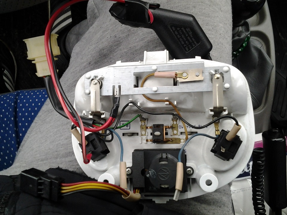 Подключение видеорегистратора через плафон — Lada Калина хэтчбек, 1,6 л ...