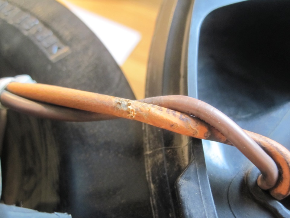 Возможно из-за него тоже был шум! — SEAT Leon (Mk II)