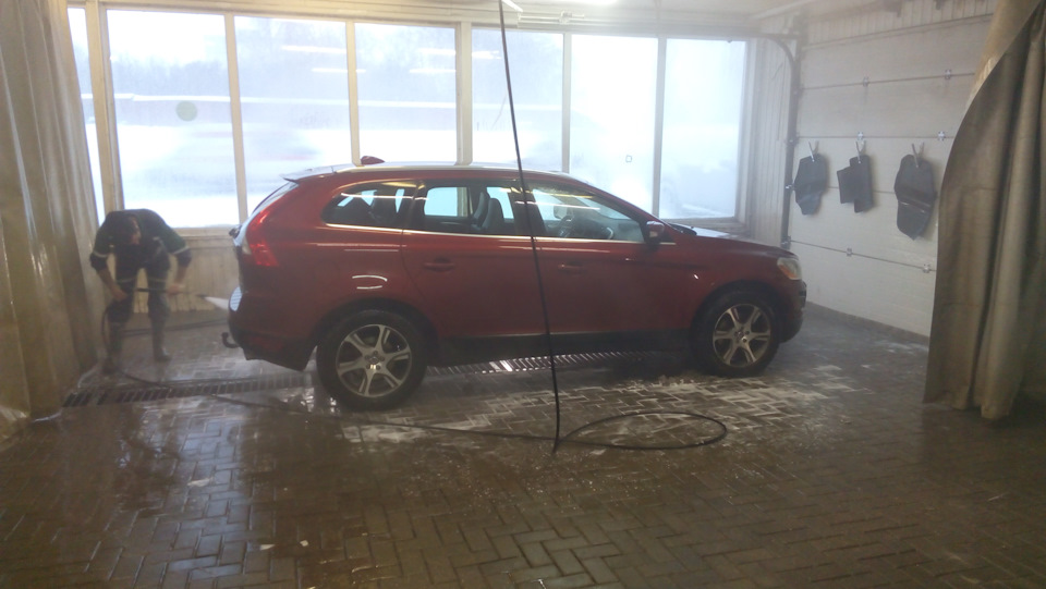 стало, глаз радуется но только до выезда из боксов) — Volvo XC60 (1G)