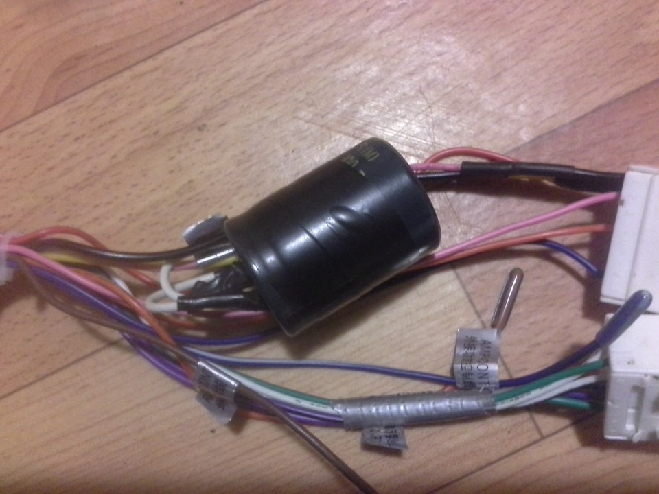 Перезагрузка магнитолы во время запуска. — Geely Emgrand EC7 FE-1, 1,8 ...