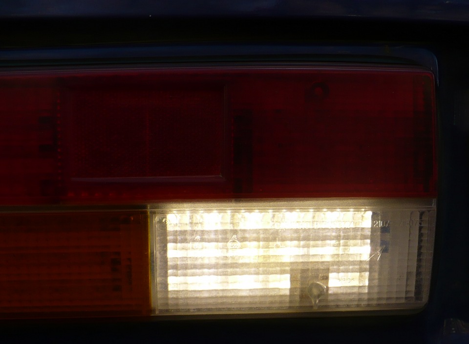 Переделка задних фар, замена лампочек на светодиоды — Lada 21070, 1,5 л ...
