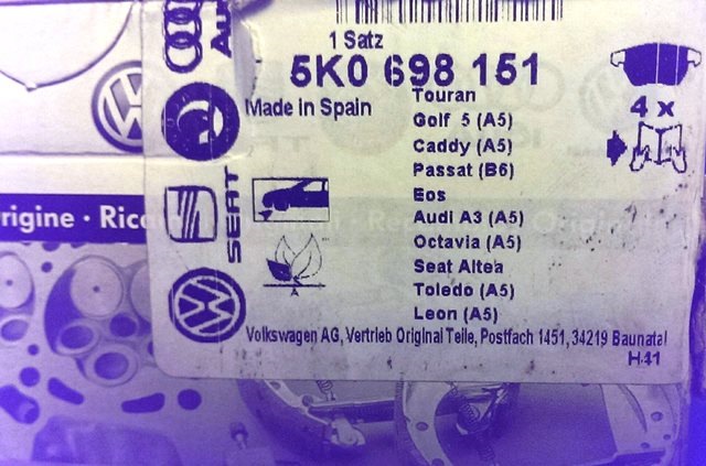 Фото в бортжурнале Volkswagen Jetta VI. Запчасти на фото: 6K0698151